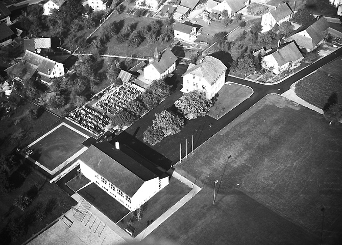 /_SYS_gallery/DasDorf/Luftaufnahmen/1960_01.jpg
