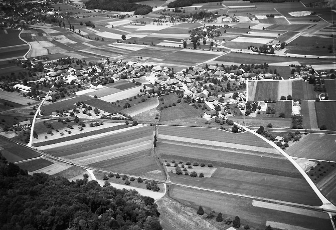 /_SYS_gallery/DasDorf/Luftaufnahmen/1960_010.jpg