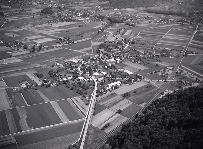 /_SYS_gallery/DasDorf/Luftaufnahmen/1960_012.jpg