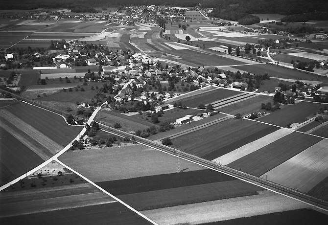 /_SYS_gallery/DasDorf/Luftaufnahmen/1960_04.jpg