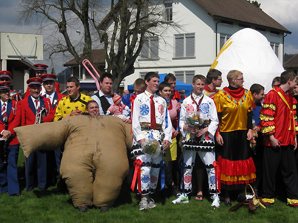 /_SYS_gallery/Freizeit/Kultur/Brauchtum/Eieraufleset2010/IMG_2133.jpg