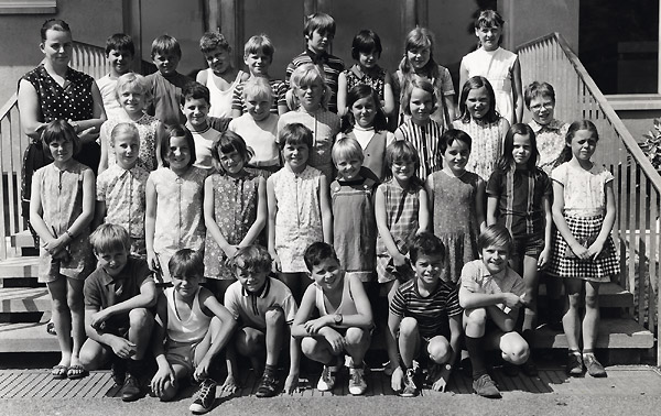 /_SYS_gallery/Schule/Schule/Klassenfotos/1971_72W.jpg /_SYS_gallery/Schule/Schule/Klassenfotos/1971_72W.jpg