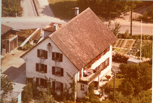 /_SYS_gallery/Wohnen/Haustypen/AlteHaeuser/post/Post_vor_1967_Luftbild.jpg